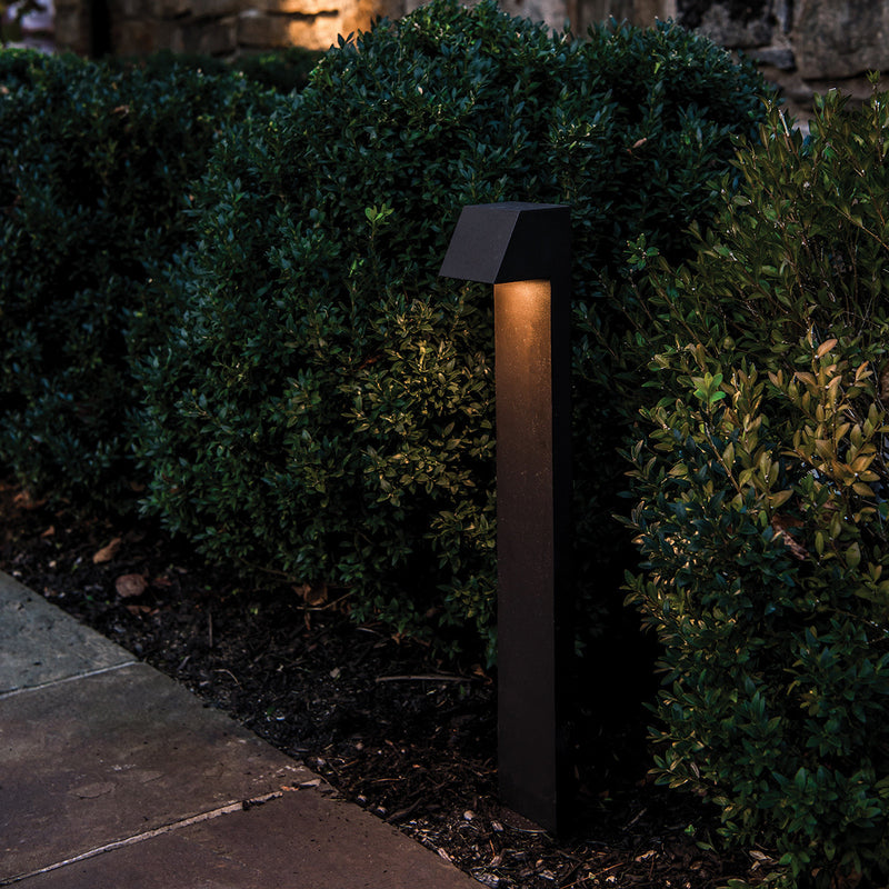 WAC 9/15V LED Distinctive Four Sided Path Light