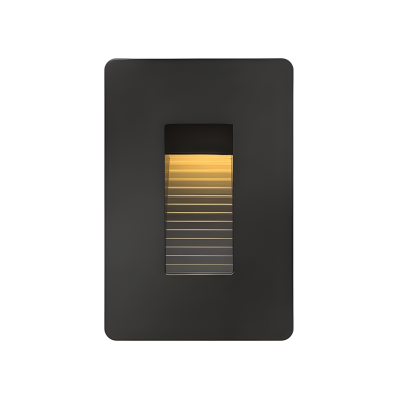 Hinkley 120V LED Luna Vertical Step Light