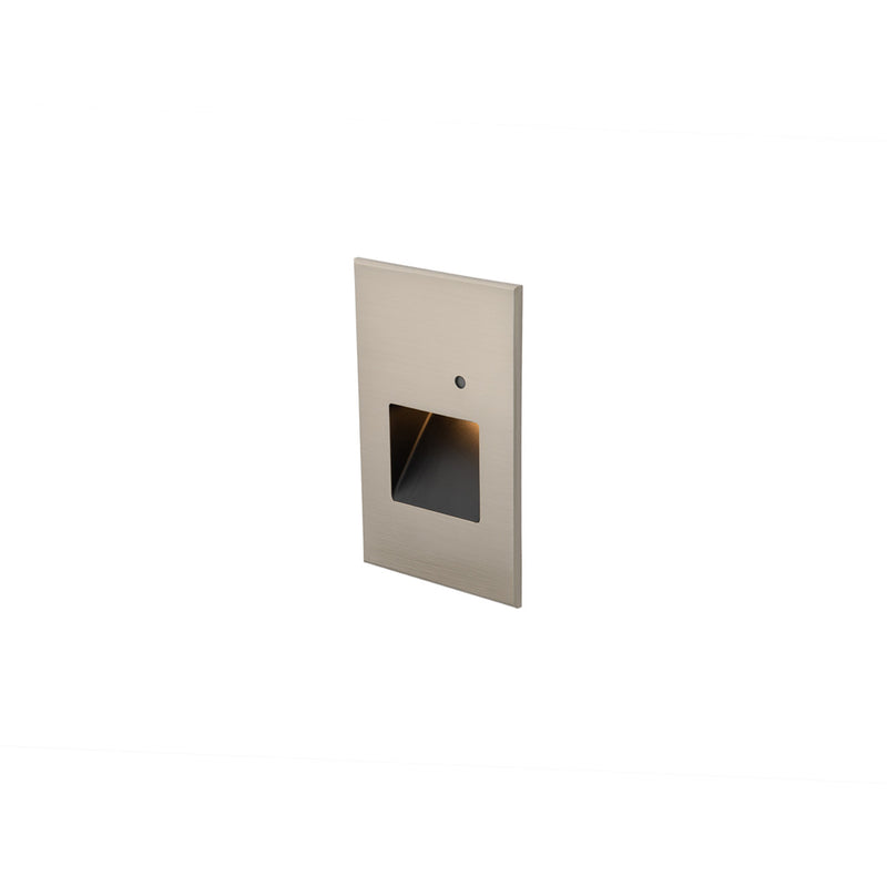 WAC 120V LED Automatic Step Light with Light Sensor