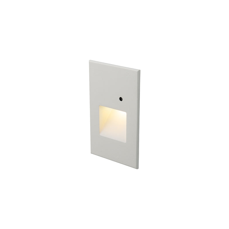 WAC 120V LED Adaptive Glow Step Light