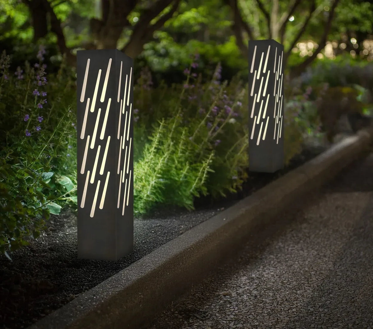 Westgate 120V/277V LED Cascade Square Bollard